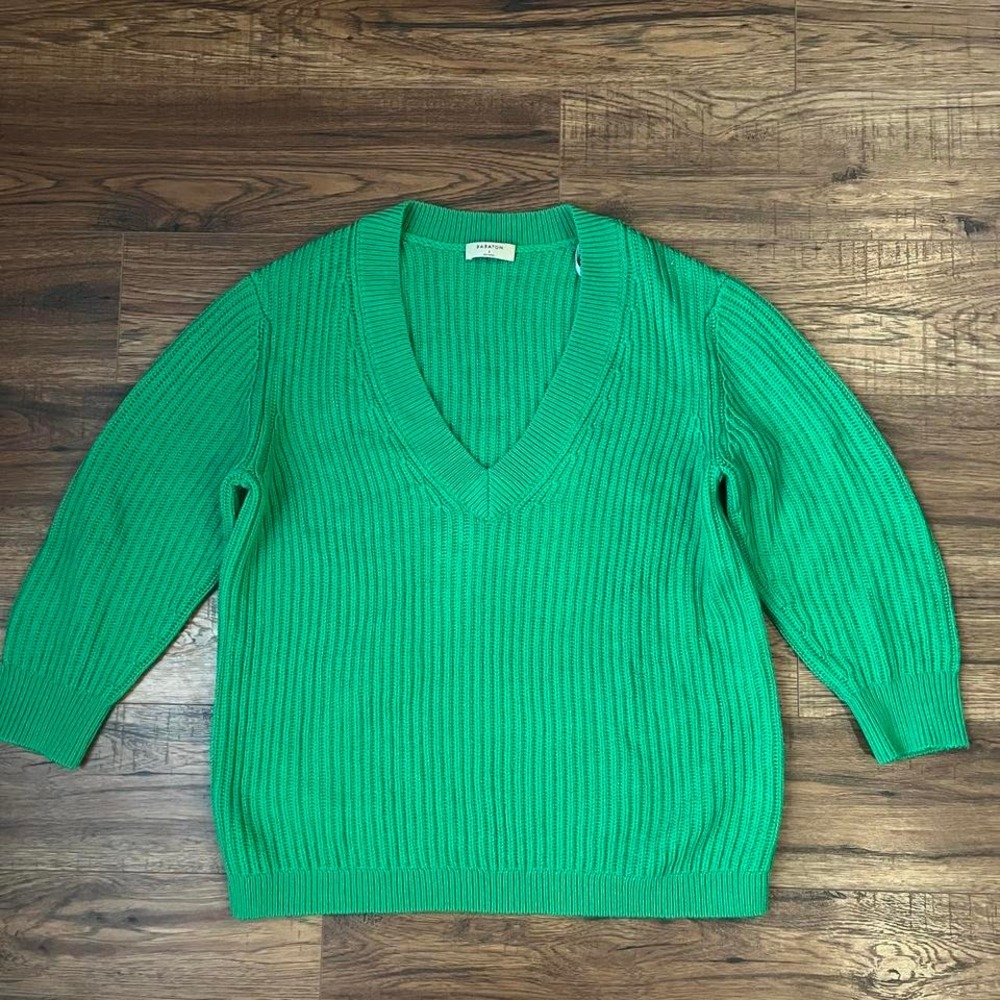 Aritzia Babaton Chunky Green Vneck Cable Knit Sweater Small‎ Wool Oversized